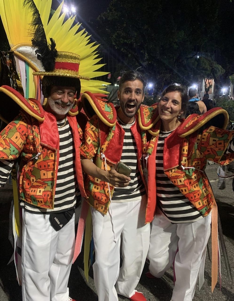 Disfrazados para un bloco de Carnaval de Río